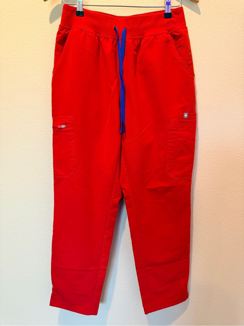 FIGS Technical Collection Yola Slim Scrub Pants Size M/P Red #0125